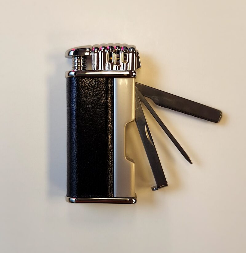 Regal Ultra Lighter w/V Cutter - Black