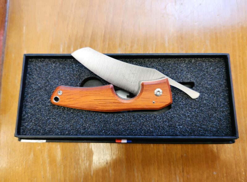Le Petit Classic Series Padauk Cigar Knife