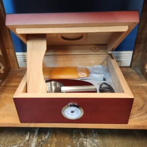 Deluxe Humidor w/Kit - Cherry - Image 3