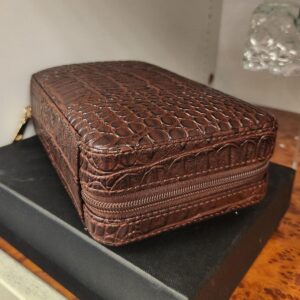 Travel Hum. Wooden Leather Kit - Brown/Crocodile Style - Image 3