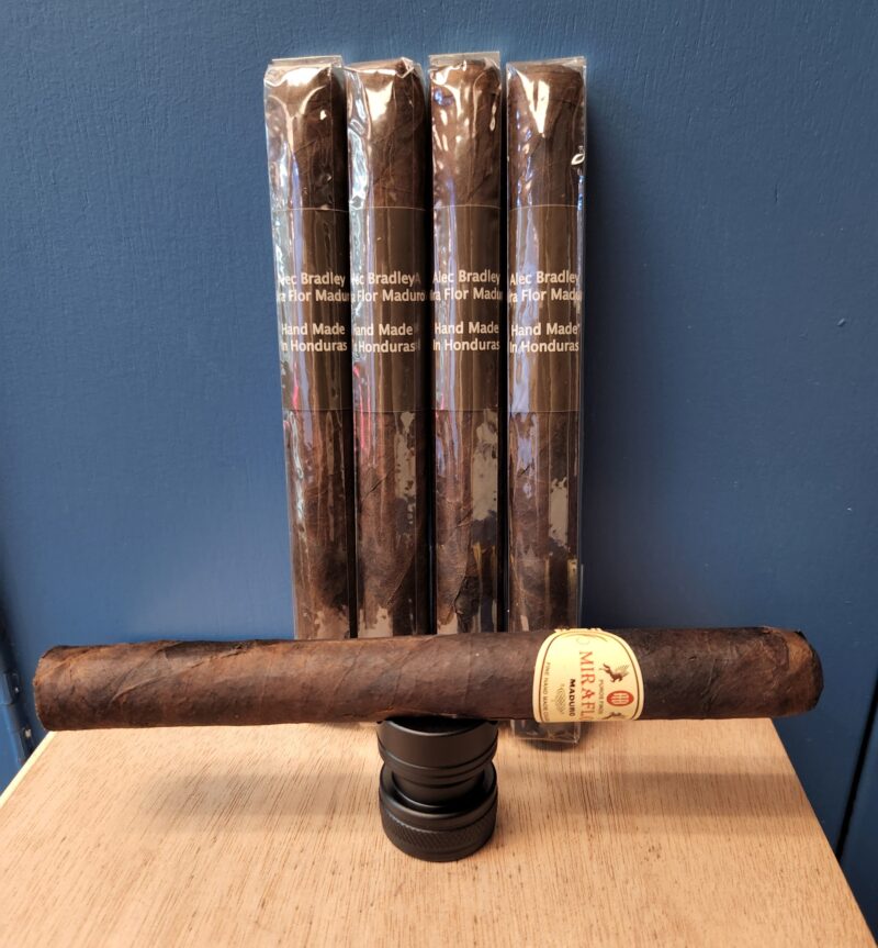 Alec Bradley Mira Flor M. Churchill - Single
