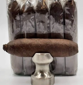 Arista Chubby's Short Maduro - Single