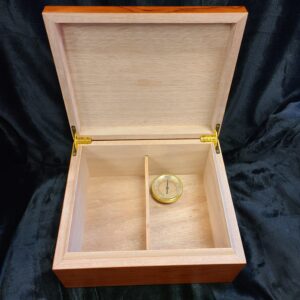 Craftsman's Bench  Champion Humidor - 65 ct - Image 2