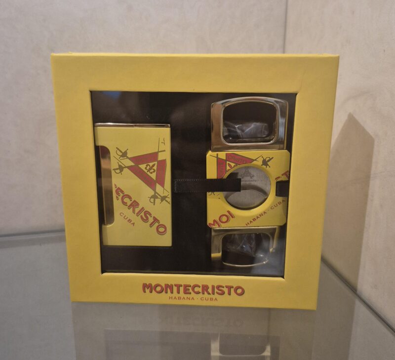 Montecristo Classic Gift Set - Lighter/Cutter