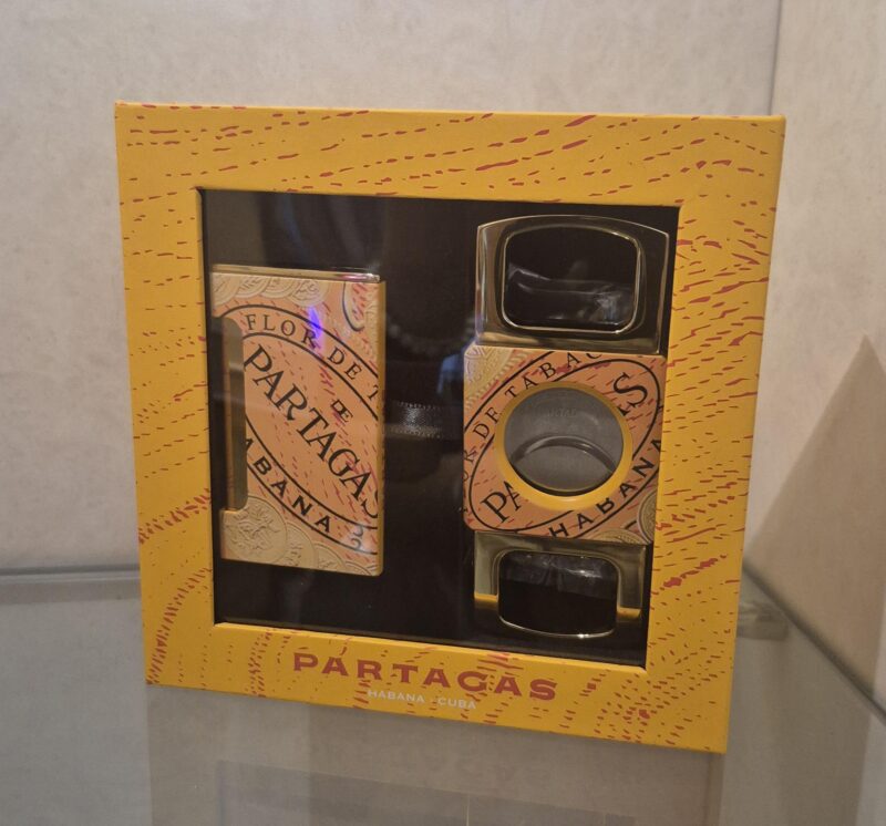 Partagas Classic Gift Set - Lighter/Cutter