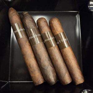 Liga Privada Sampler - 4cigars